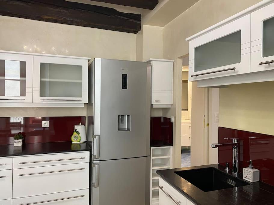 Charmant Appartement - Centre Cite Plantagenet!!! เลอม็องส์ ภายนอก รูปภาพ